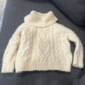 Polo cable knit sweater
